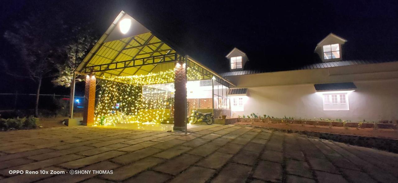 Agincourt Kuttikkanam Hotel Pirmed Exterior photo